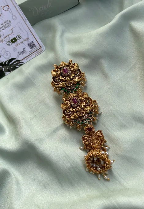 Lakshmi Peacock Short Jada Billai